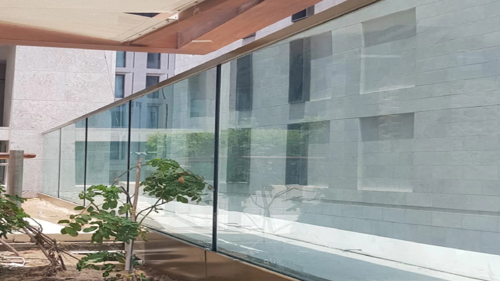 Glass & Mirror Works